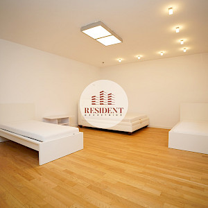 RENT - BLATO Luxury family house, parking, sauna, NO COMMISSION