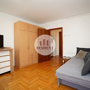 KAJZERICA Cozy 1-room apartment, 2nd floor, quiet surroundings, loggia