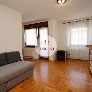 KAJZERICA Cozy 1-room apartment, 2nd floor, quiet surroundings, loggia