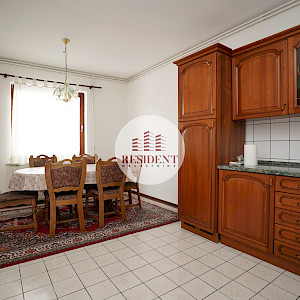 BREGANA Prostran 4soban stan 107 m2 + potkrovlje, 1 kat, parking, mirno okruženje, balkon, BEZ PROVIZIJE