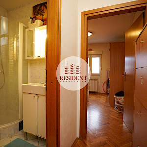 VRBIK Functional 2-room apartment 40 m2, 2nd floor, top location, loggia