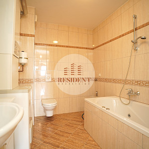 RENT - TREŠNJEVKA 5 bedroom penthouse 160 m2 + 3 PM + 1 GPM, 6th floor, top location, terrace