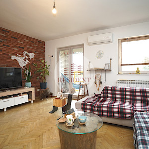 GAJNICE Comfortable 2-bedroom apartment 58 m2, 4th floor, quiet environment, loggia, NO COMMISSION