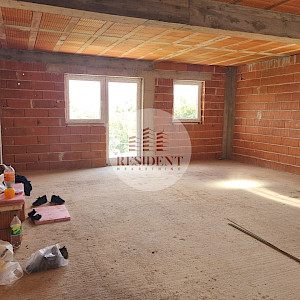 JELENOVAC Roh-bau house under construction 200 m2, top location, parking, view, garden, NO COMMISSION