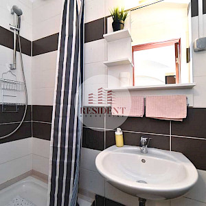 Strict Center Functional 1 bedroom apartment 20 m2, basement, top location, storage, yard