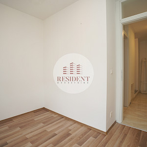 ODRA Spacious 3-bedroom apartment 84 m2 + parking, quiet environment, storage room, NO COMMISSION