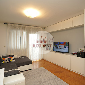 RUDEŠ Cozy 2-bedroom apartment 55 m2, 7th floor, top location, loggia, parking, NO COMMISSION