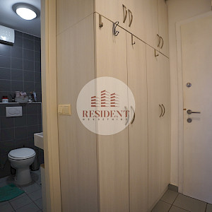 RUDEŠ Ugodan 2soban stan 55 m2, 7. kat, top lokacija, loggia, parking, BEZ PROVIZIJE