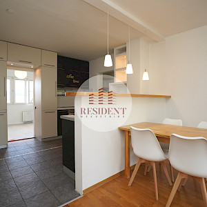 RENT - ŠPANSKO Comfortable 3-bedroom apartment 71 m2, 4th floor, excellent location, loggia