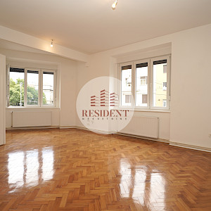 RENT- CENTER Spacious 4-bedroom apartment 103 m2, 1st floor, top location, NO COMMISSION