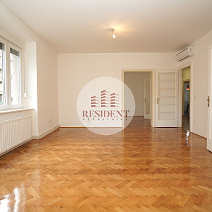RENT- CENTER Spacious 4-bedroom apartment 103 m2, 1st floor, top location, NO COMMISSION