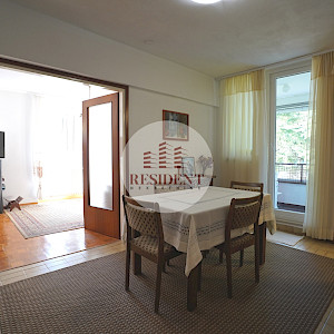 ZADAR Bili Brig, spacious 4-bedroom apartment 98 m2, 1st floor, top location, loggia, storage room, NO COMMISSION