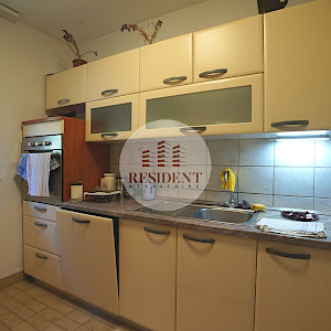 ZADAR Bili Brig, spacious 4-bedroom apartment 98 m2, 1st floor, top location, loggia, storage room, NO COMMISSION