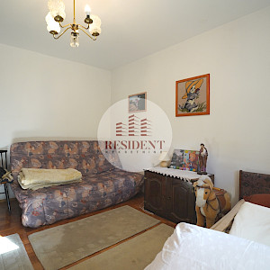 ZADAR Bili Brig, spacious 4-bedroom apartment 98 m2, 1st floor, top location, loggia, storage room, NO COMMISSION