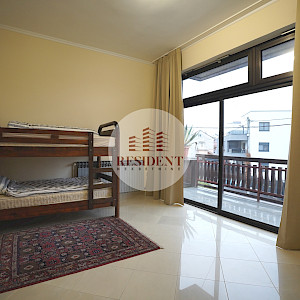 RENT - VRAPČE Spacious 4-bedroom apartment for workers, 1st floor, excellent location, parking