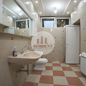 RENT - VRAPČE Spacious 4-bedroom apartment for workers, 1st floor, excellent location, parking