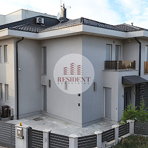 BLATO Luxury family house 323 m2, quiet environment, NO COMMISSION