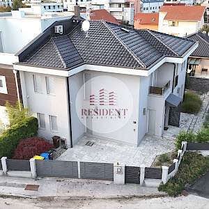 BLATO Luxury family house 323 m2, quiet environment, NO COMMISSION