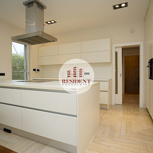 BLATO Luxury family house 323 m2, quiet environment, NO COMMISSION