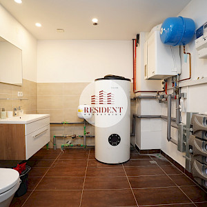 BLATO Luxury family house 323 m2, quiet environment, NO COMMISSION