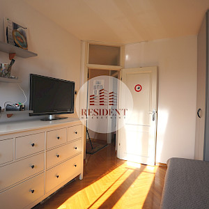 ŠPANSKO Komforan 4soban stan 80 m2, 3. kat, top lokacija, loggia, garaža, spremište