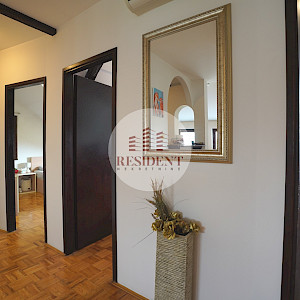 VELIKA GORICA Center - Cozy 4-room apartment 73 m2, 2nd floor, quiet environment, 2x parking spaces