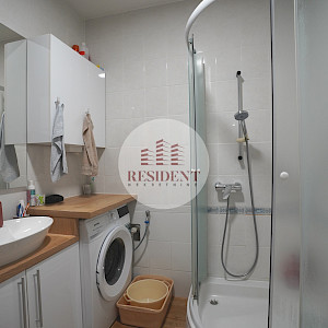 VELIKA GORICA Center - Cozy 4-room apartment 73 m2, 2nd floor, quiet environment, 2x parking spaces