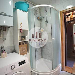 VRBANI 3 Funkcionalan 2soban stan 39 m2, 3. kat, top lokacija, lift, loggia