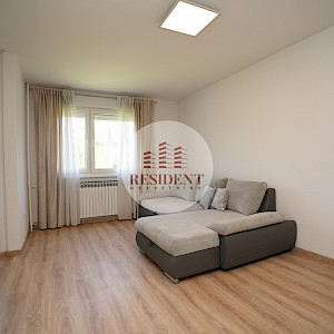 ŠPANSKO Functional 1 bedroom apartment 41 m2, 2nd floor, excellent location, loggia, storage room, NO COMMISSION