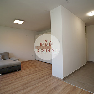 ŠPANSKO Functional 1 bedroom apartment 41 m2, 2nd floor, excellent location, loggia, storage room, NO COMMISSION
