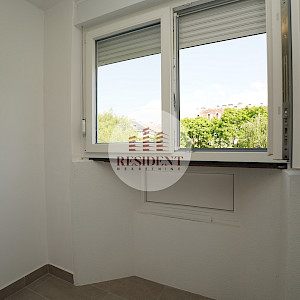 ŠPANSKO Functional 1 bedroom apartment 41 m2, 2nd floor, excellent location, loggia, storage room, NO COMMISSION