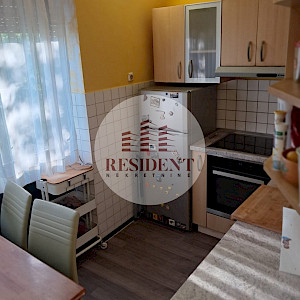 TRNSKO Cozy 2-bedroom apartment 47 m2, 3rd floor, quiet environment, storage room