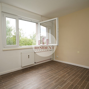 NAJAM - ŠPANSKO Komforan 3soban stan 63 m2, 3. kat, lift, BEZ PROVIZIJE
