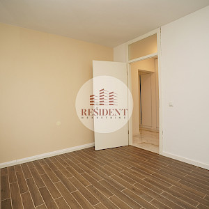 NAJAM - ŠPANSKO Komforan 3soban stan 63 m2, 3. kat, lift, BEZ PROVIZIJE