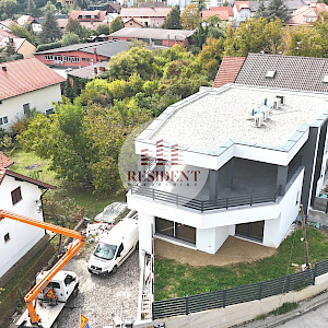 GRAČANI Modern 3-bedroom apartment 96 m2, new building, balcony, garden, 2xGPM, storage room, NO COMMISSION
