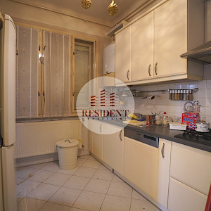 VRAPČE Obiteljska kuća 310 m2 sa 3 stana, zemljište 690 m2, BEZ PROVIZIJE