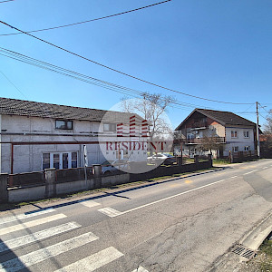 SELNICA ŠĆITARJEVSKA dvije kuće + pomoćni objekti, zemljište 4850 m2