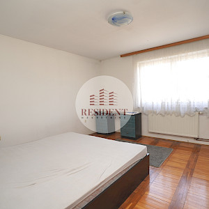 SELNICA ŠĆITARJEVSKA dvije kuće + pomoćni objekti, zemljište 4850 m2