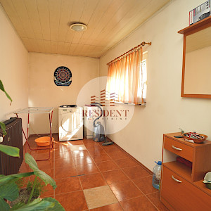 SELNICA ŠĆITARJEVSKA dvije kuće + pomoćni objekti, zemljište 4850 m2