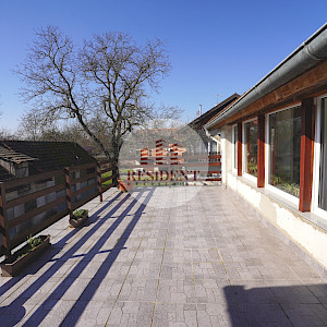 SELNICA ŠĆITARJEVSKA dvije kuće + pomoćni objekti, zemljište 4850 m2