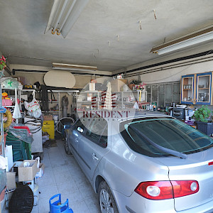 SELNICA ŠĆITARJEVSKA dvije kuće + pomoćni objekti, zemljište 4850 m2