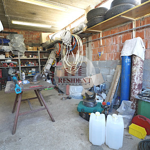 SELNICA ŠĆITARJEVSKA dvije kuće + pomoćni objekti, zemljište 4850 m2