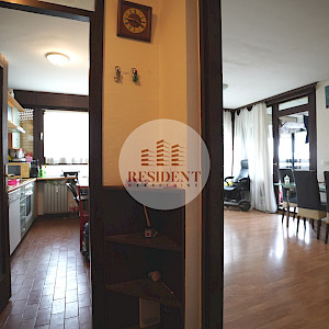 ŠPANSKO Ugodan 3soban stan 62 m2, 2. kat, top lokacija, balkon, spremište, BEZ PROVIZIJE