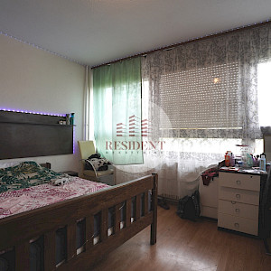 ŠPANSKO Ugodan 3soban stan 62 m2, 2. kat, top lokacija, balkon, spremište, BEZ PROVIZIJE