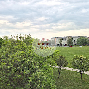 ŠPANSKO Ugodan 3soban stan 62 m2, 2. kat, top lokacija, balkon, spremište, BEZ PROVIZIJE