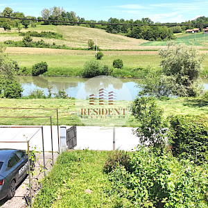 KARLOVAC Ladvenjak uz Koranu, kuća 90m2, zemljište 400 m2, mirno okruženje, parking