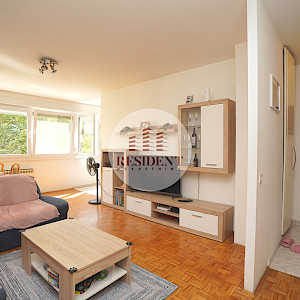 ŠPANSKO Ugodan 3soban stan 63 m2, 2. kat, top lokacija, loggia, spremište, BEZ PROVIZIJE