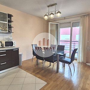 NAJAM - PREČKO Ugodan 3soban stan 59 m2 + parking, 6. kat, top lokacija, lift, loggia