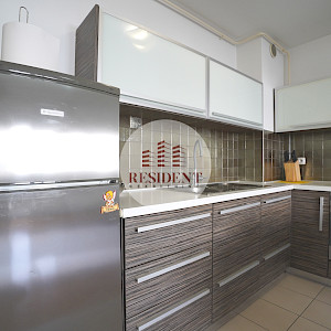 NAJAM - ZAPREŠIĆ Centar, 2soban stan 44 m2 + parking, 2. kat, lift, loggia