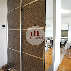 NAJAM - ZAPREŠIĆ Centar, 2soban stan 44 m2 + parking, 2. kat, lift, loggia